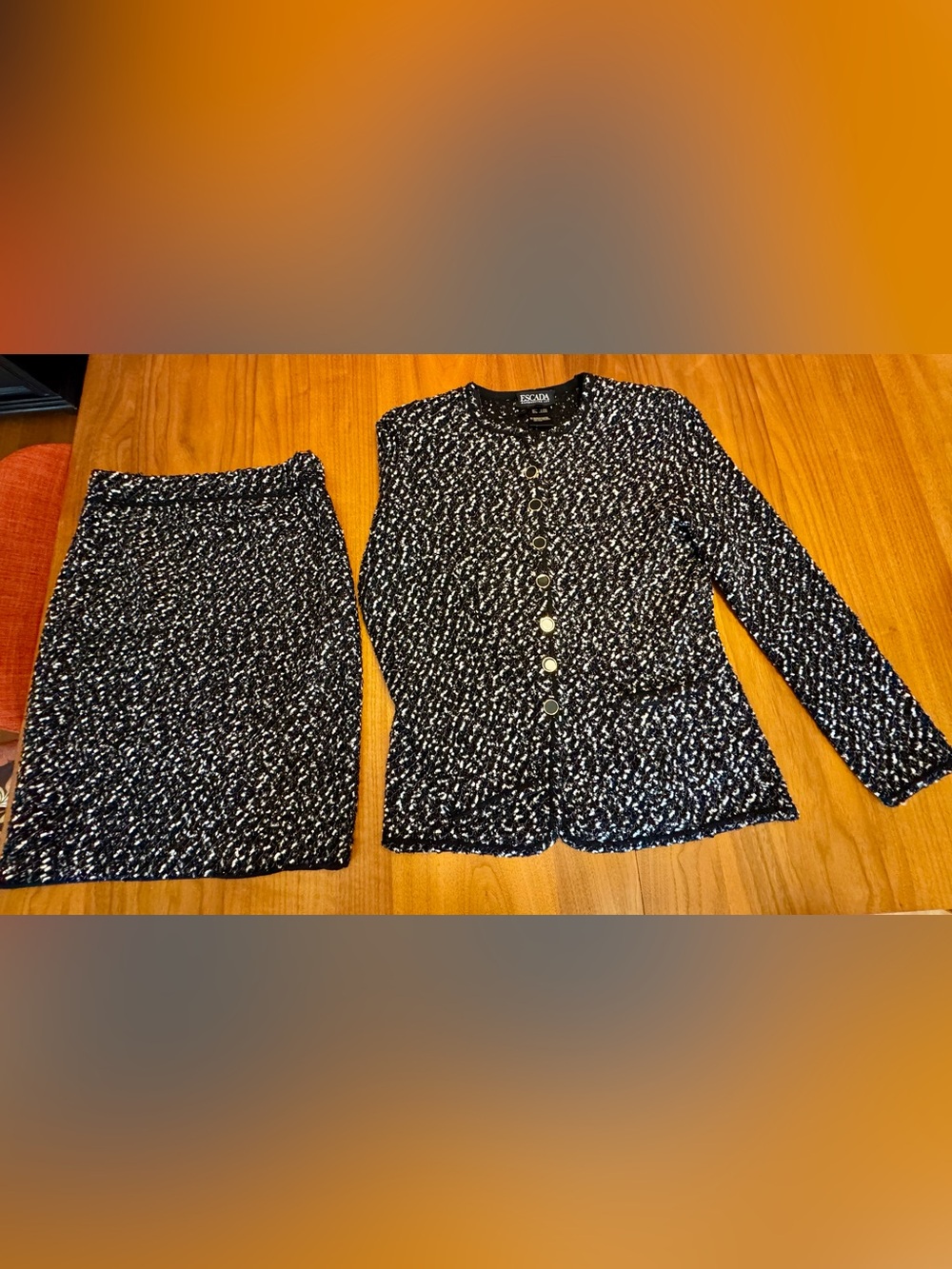 Vintage Escada Metallic Black & White Bouclé Jacket & Skirt. Pristine. Size 34